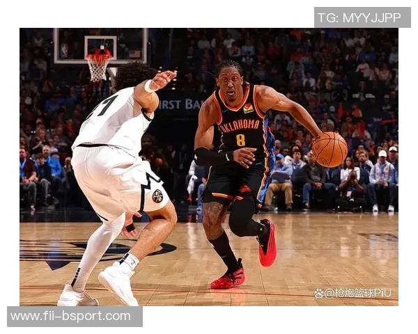 多尔特弧顶出手，超远三分压哨入框：篮球场上的奇迹瞬间