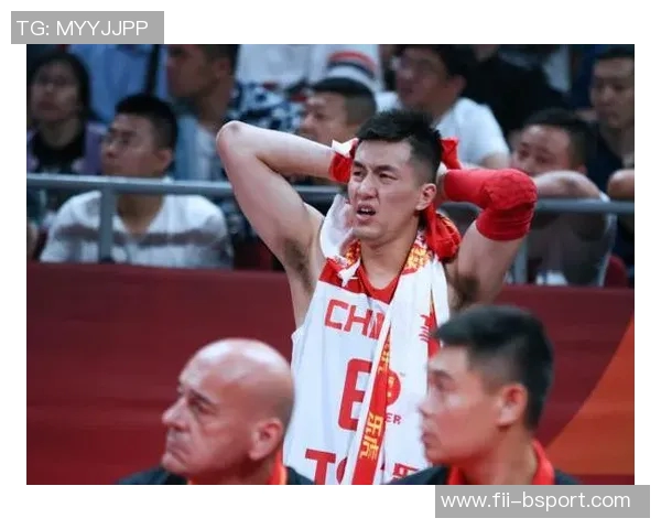 波兰记者:郭艾伦是发动机防守中国移动长城很难! 波兰记者:郭艾伦是发动机防守中国移动长城很难!