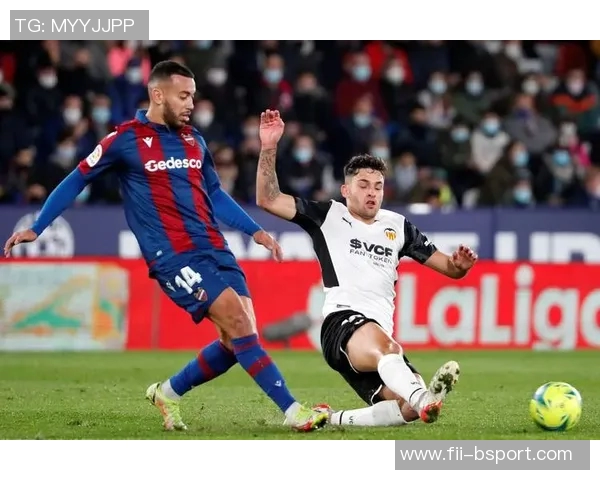 一剑封喉,杜罗精彩倒钩帮助瓦伦西亚1-0击败莱万特