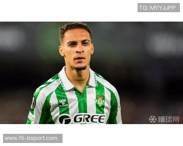 天空体育:曼联已接受贝蒂斯对安东尼的永久转会报价 天空体育:曼联已接受贝蒂斯对安东尼的永久转会报价