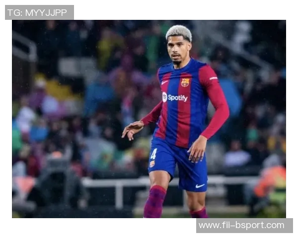 马卡:阿劳霍目前最有可能是在圣诞假期后回归巴萨 马卡:阿劳霍目前最有可能是在圣诞假期后回归巴萨